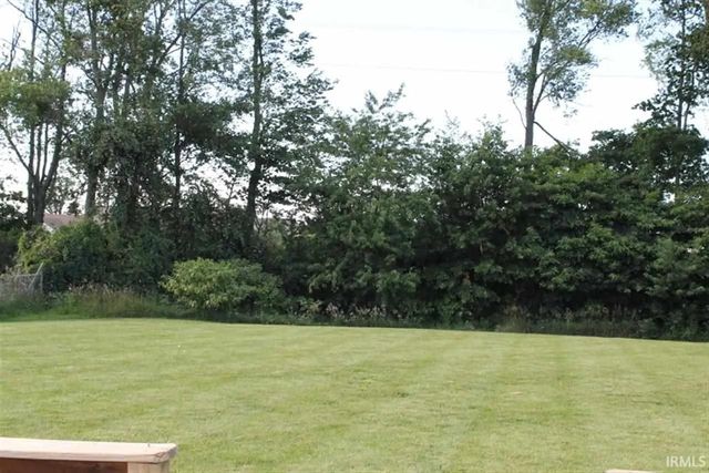 25945 Heatherfield Drive, Elkhart, IN 46514