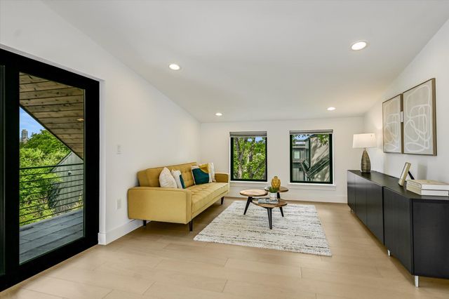 1712 Nash Ave A, Austin, TX 78704