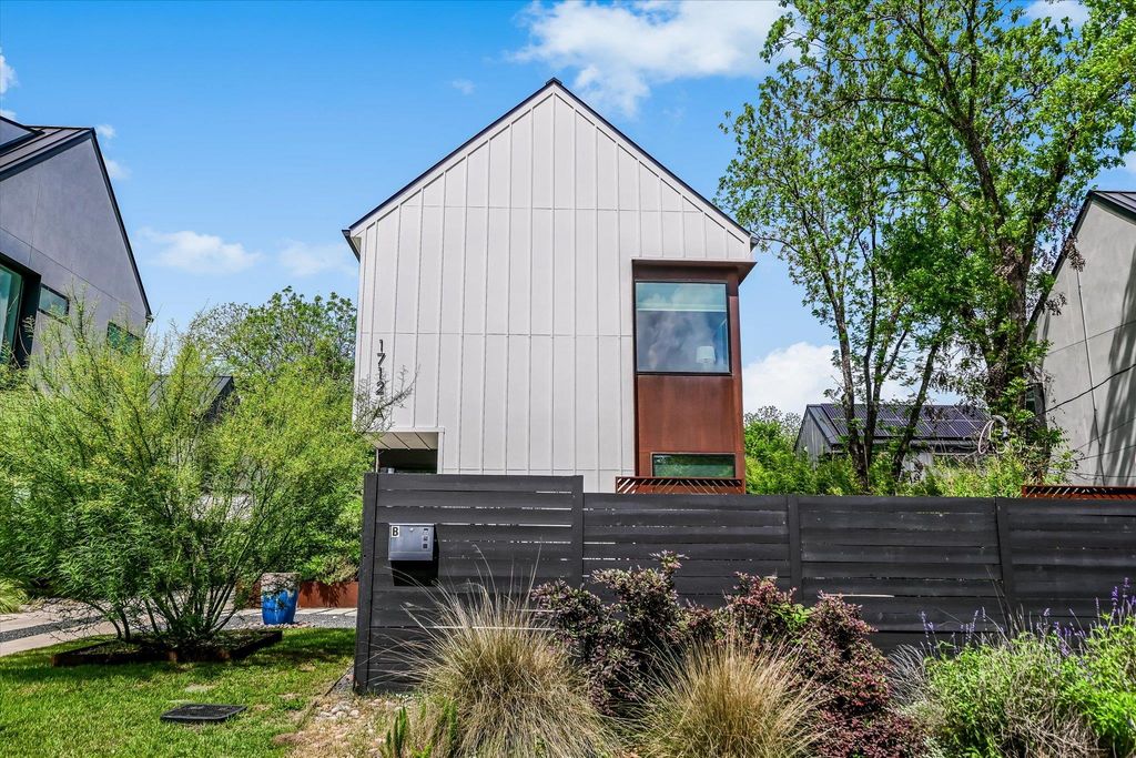 1712 Nash Ave A, Austin, TX 78704