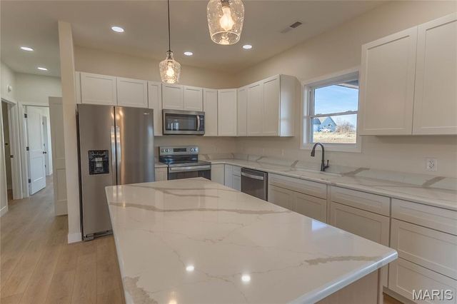 11290 Green Acres Trail, Hannibal, MO 63401