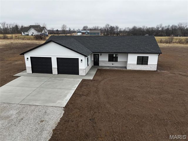 11290 Green Acres Trail, Hannibal, MO 63401