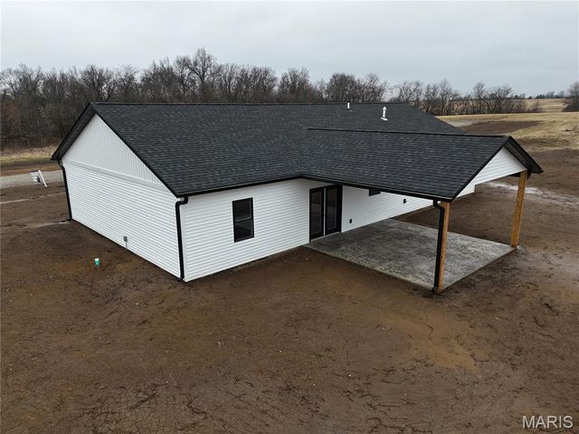 11290 Green Acres Trail, Hannibal, MO 63401