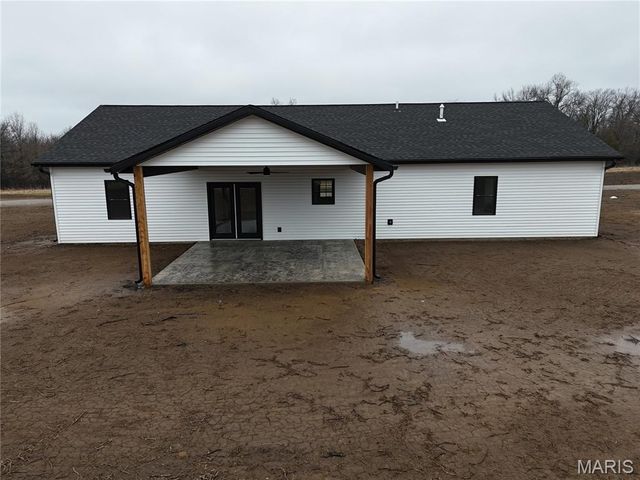 11290 Green Acres Trail, Hannibal, MO 63401