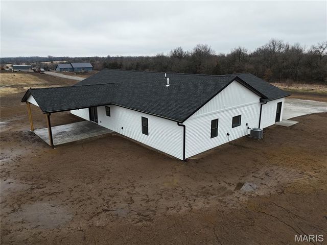 11290 Green Acres Trail, Hannibal, MO 63401