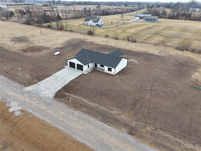 11290 Green Acres Trail, Hannibal, MO 63401