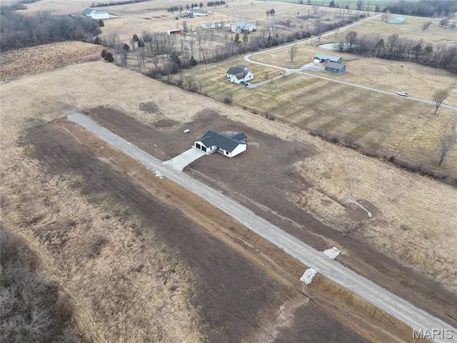 11290 Green Acres Trail, Hannibal, MO 63401