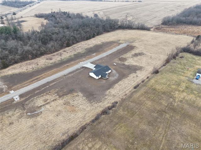 11290 Green Acres Trail, Hannibal, MO 63401