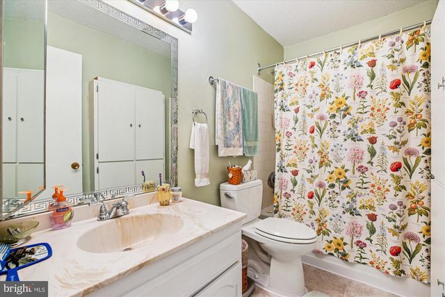 15205 TOTTENHAM TER #24-B, Silver Spring, MD 20906