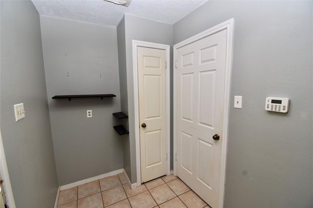 3638 Lost Oak Drive, Spring, TX 77388