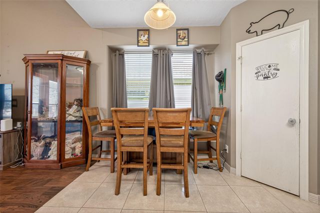 155 Horn Court, Baytown, TX 77523