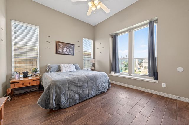 155 Horn Court, Baytown, TX 77523