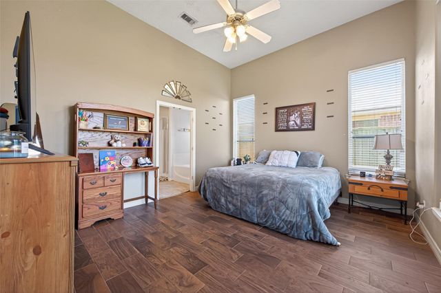 155 Horn Court, Baytown, TX 77523