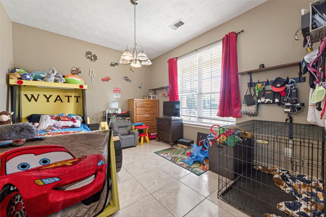 155 Horn Court, Baytown, TX 77523