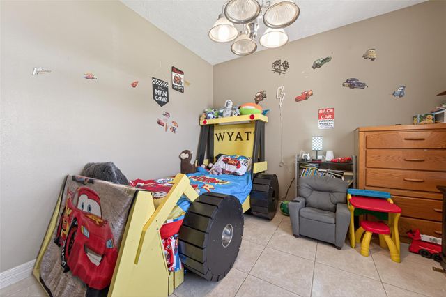 155 Horn Court, Baytown, TX 77523