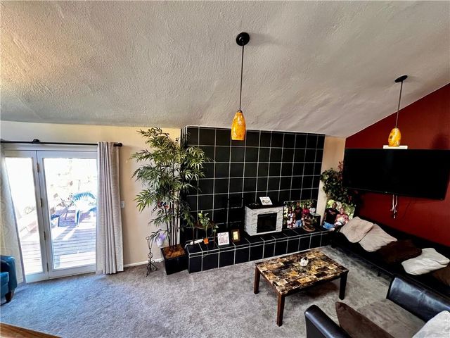 9803 Colony Place, Kansas City, MO 64131