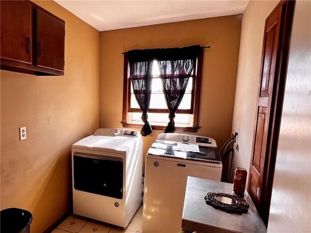 9803 Colony Place, Kansas City, MO 64131