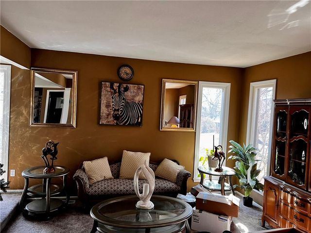 9803 Colony Place, Kansas City, MO 64131