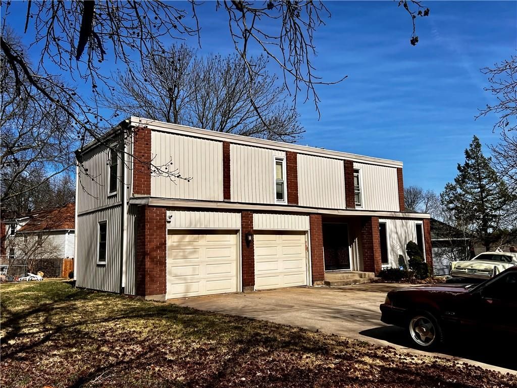 9803 Colony Place, Kansas City, MO 64131