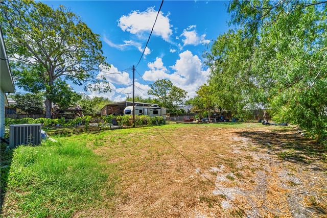 4205 Molina Dr, Corpus Christi, TX 78416