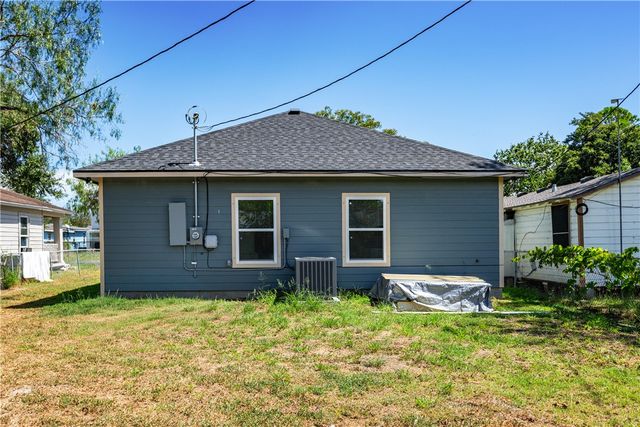 4205 Molina Dr, Corpus Christi, TX 78416