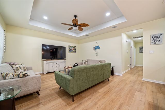 4205 Molina Dr, Corpus Christi, TX 78416