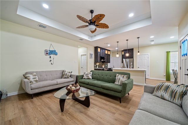 4205 Molina Dr, Corpus Christi, TX 78416