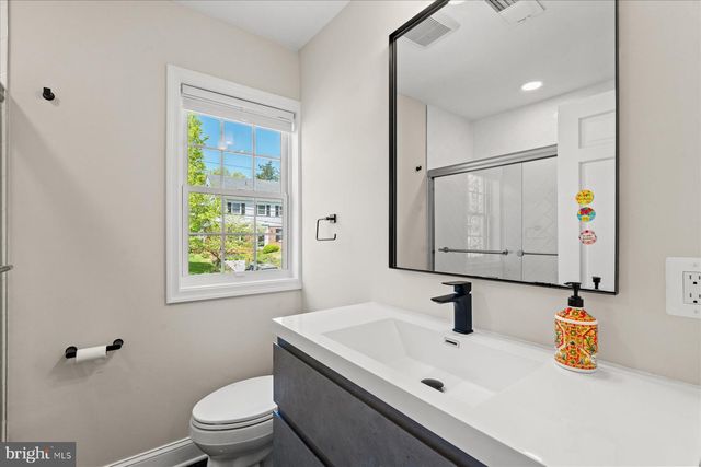 5612 OVERLEA ROAD, Bethesda, MD 20816