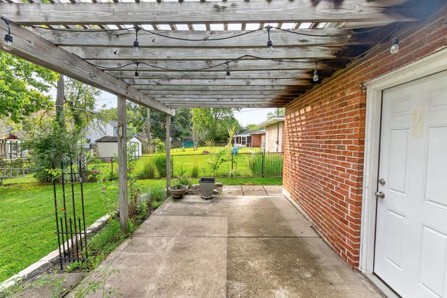 1332 Bronwyn Avenue, Columbus, OH 43204