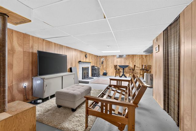 1332 Bronwyn Avenue, Columbus, OH 43204
