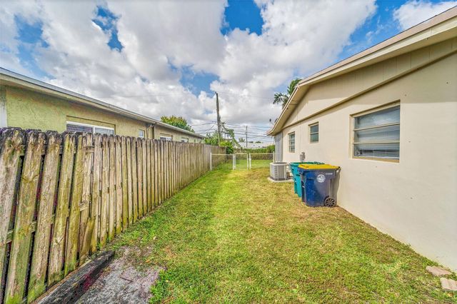 4681 SW 43rd Terrace, Fort Lauderdale, FL 33314