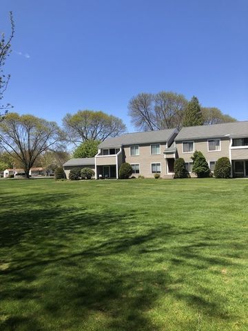 45 Nassau Drive 45, Springfield, MA 01129