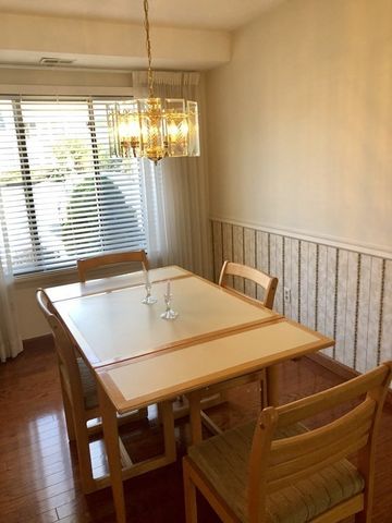 45 Nassau Drive 45, Springfield, MA 01129