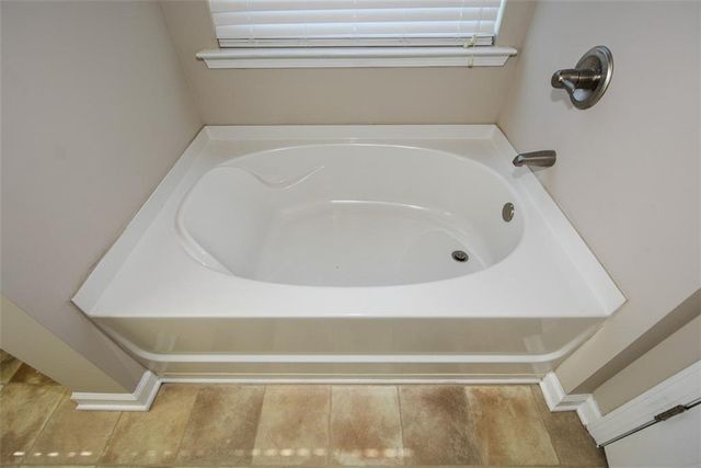 134 Grove Meadow Drive, Acworth, GA 30101