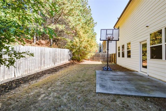 134 Grove Meadow Drive, Acworth, GA 30101