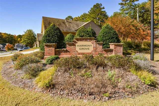 134 Grove Meadow Drive, Acworth, GA 30101