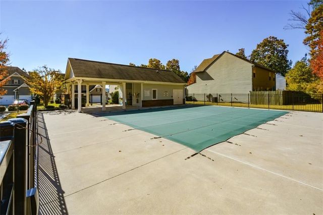 134 Grove Meadow Drive, Acworth, GA 30101