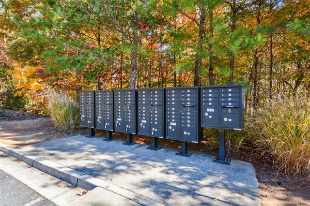 134 Grove Meadow Drive, Acworth, GA 30101