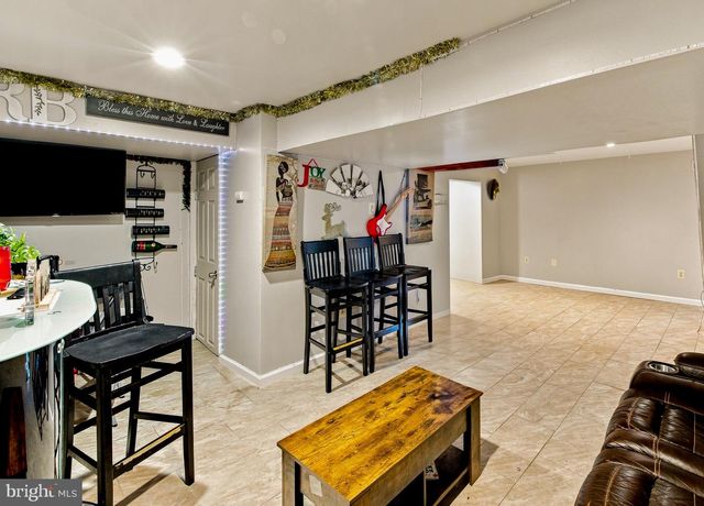38 SLEEPY HOLLOW LN, Sicklerville, NJ 08081