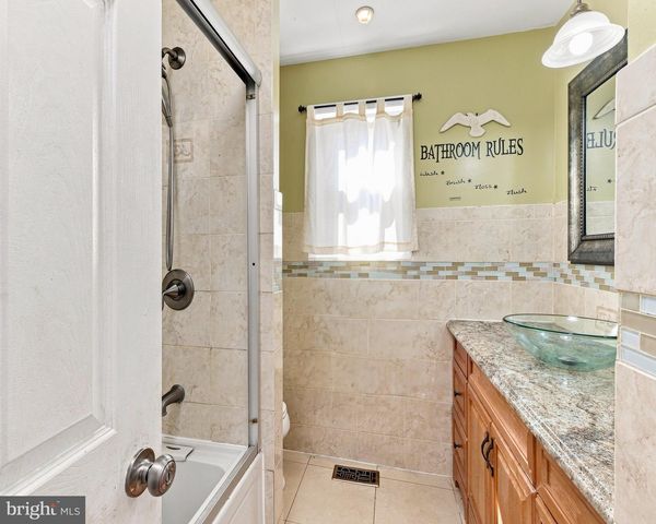38 SLEEPY HOLLOW LN, Sicklerville, NJ 08081