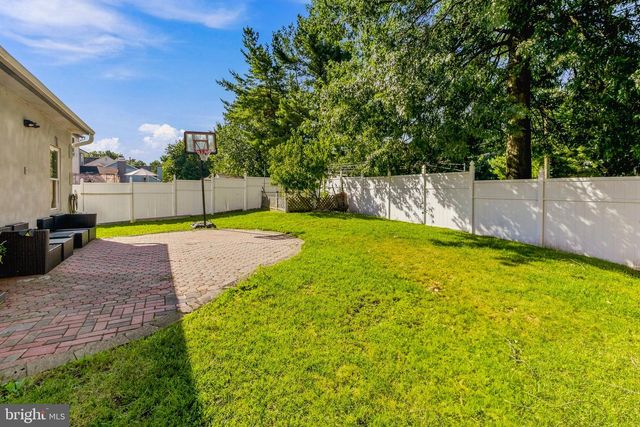 38 SLEEPY HOLLOW LN, Sicklerville, NJ 08081