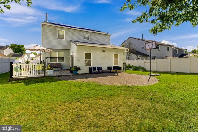 38 SLEEPY HOLLOW LN, Sicklerville, NJ 08081