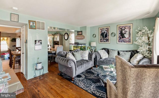 38 SLEEPY HOLLOW LN, Sicklerville, NJ 08081