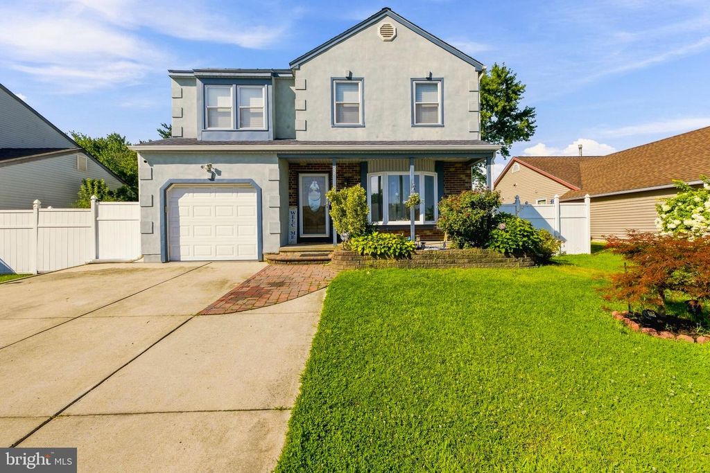 38 SLEEPY HOLLOW LN, Sicklerville, NJ 08081