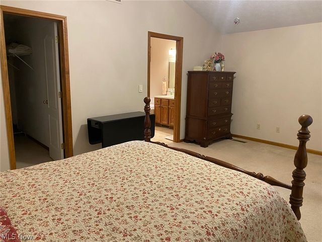 7263 Baldwin Reserve Drive, Middleburg Heights, OH 44130