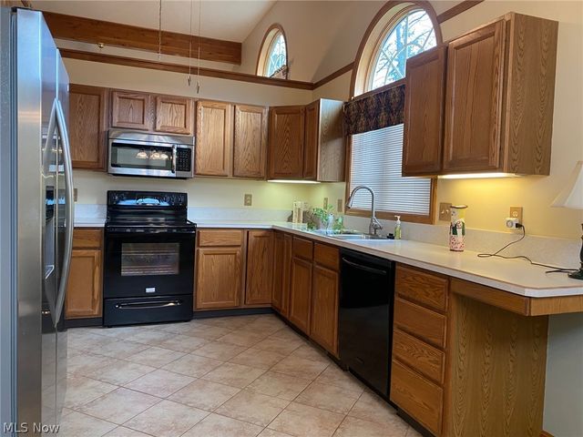 7263 Baldwin Reserve Drive, Middleburg Heights, OH 44130