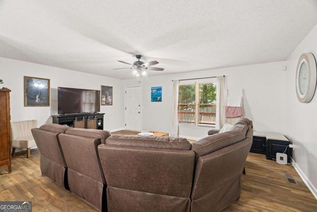 234 Chiefvan Terrace NE, Calhoun, GA 30701