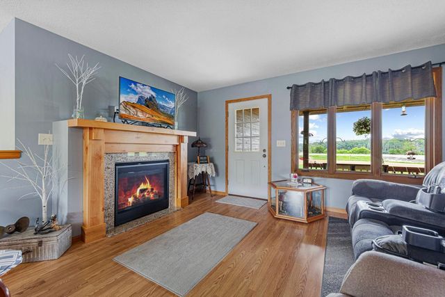 14718 Shieldsville Boulevard, Faribault, MN 55021