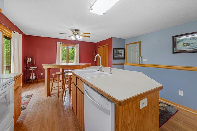 14718 Shieldsville Boulevard, Faribault, MN 55021