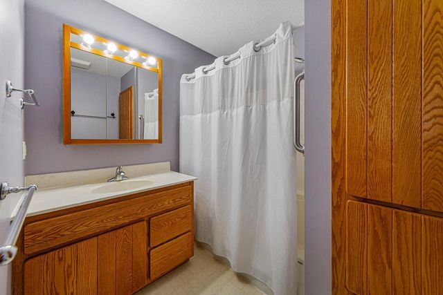 14718 Shieldsville Boulevard, Faribault, MN 55021