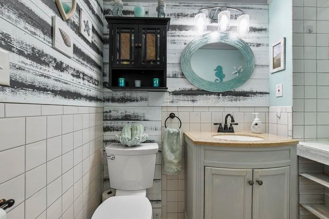 909 E 2nd Street 1, Boston, MA 02127